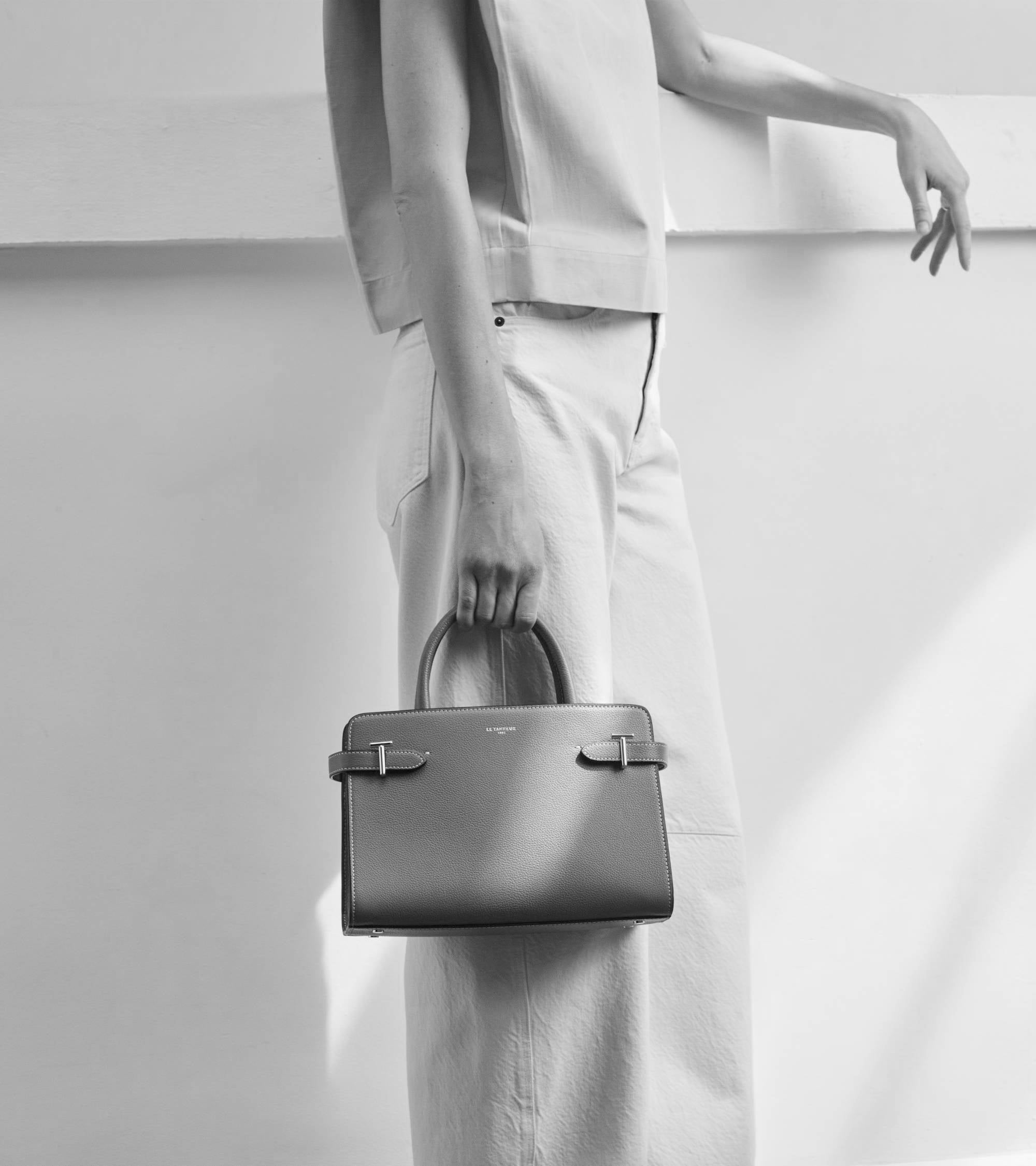 Bolso mediano Emilie de piel texturizada