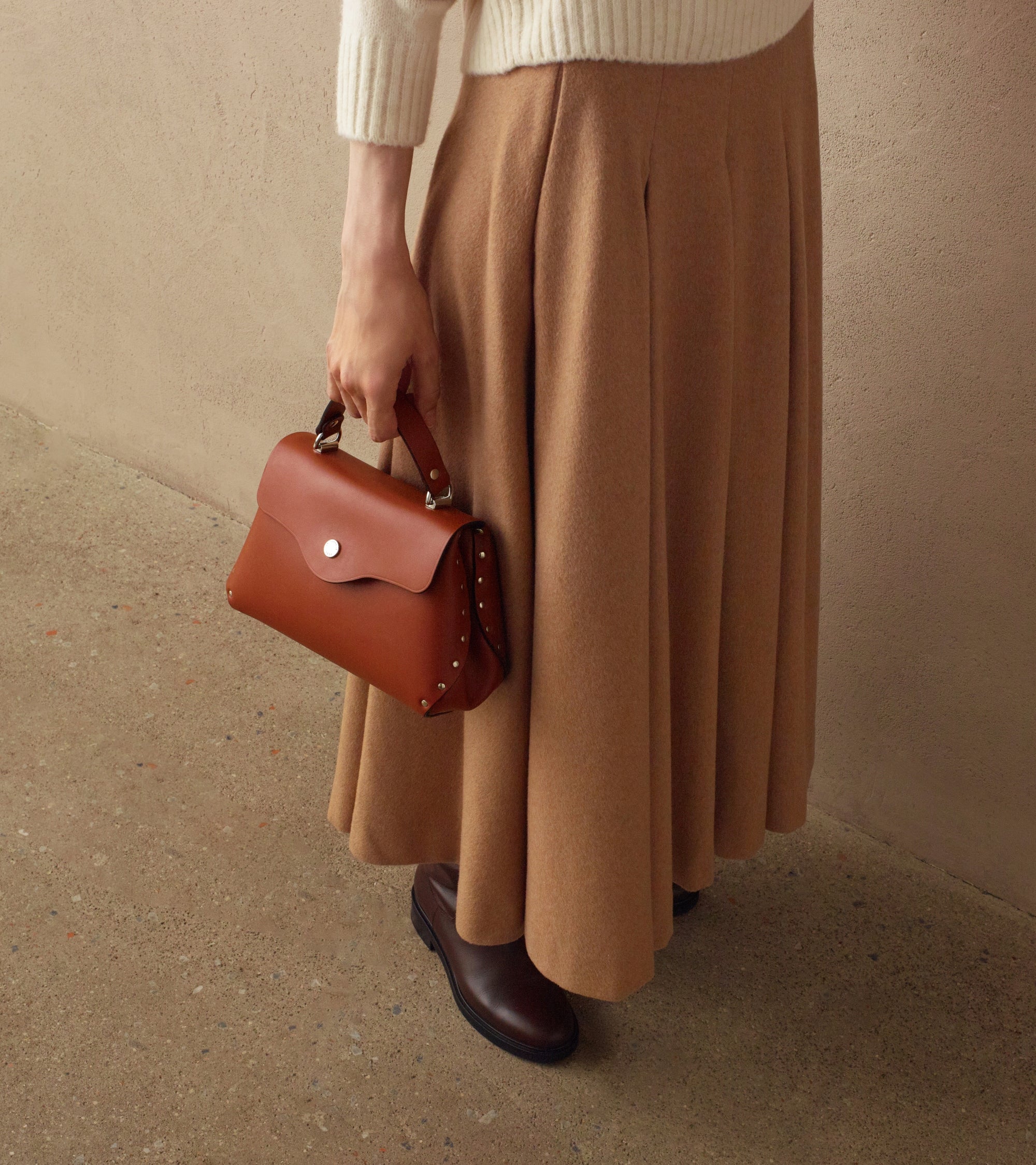 Petit sac à main Sans Couture en cuir lisse