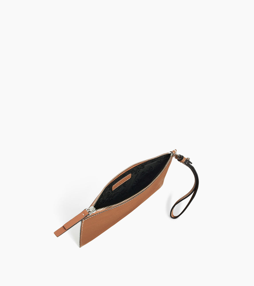 Bolso de mano con cremallera y correa de piel texturizada