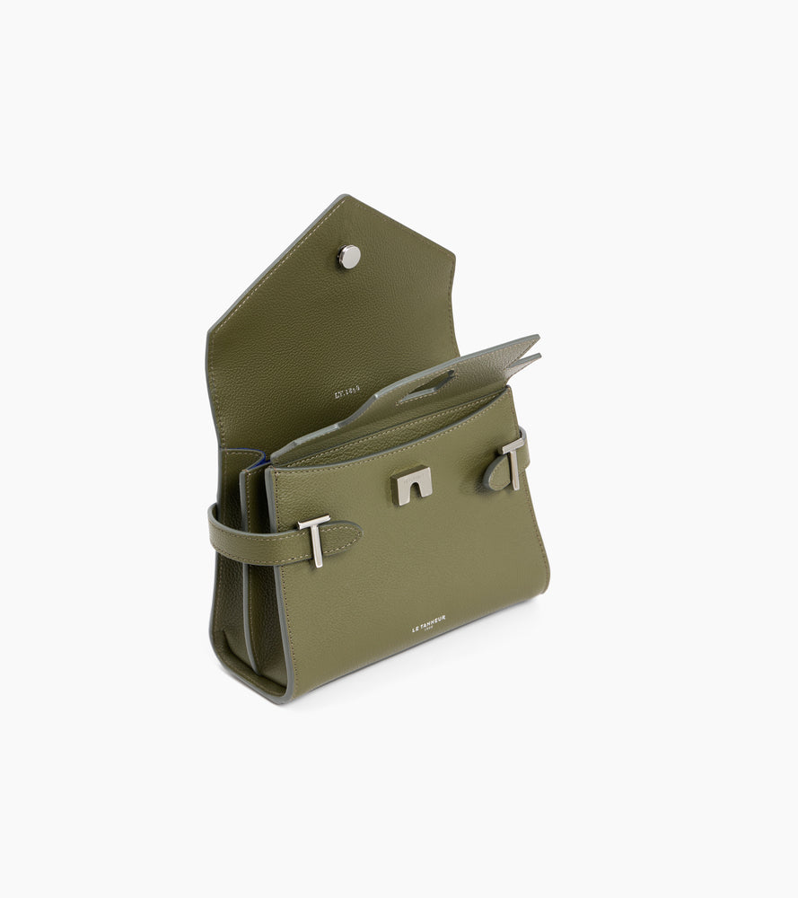 Kleine Handtasche Emilie aus genarbtem Leder mit Doppelklappe