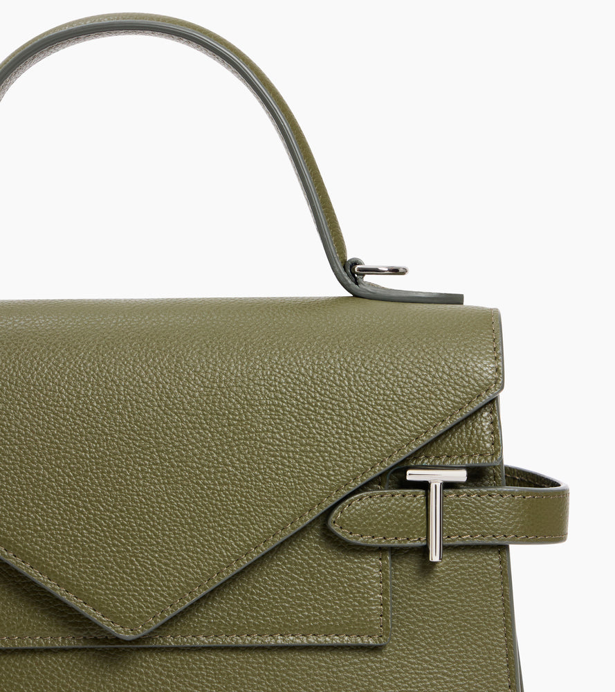 Mittelgroße Handtasche Emilie aus genarbtem Leder mit Doppelklappe