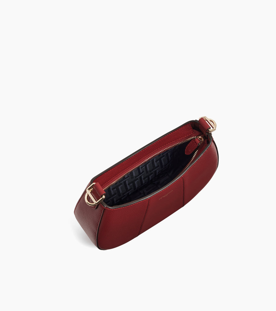 Kleine Halbmondtasche Juliette aus genarbtem Leder