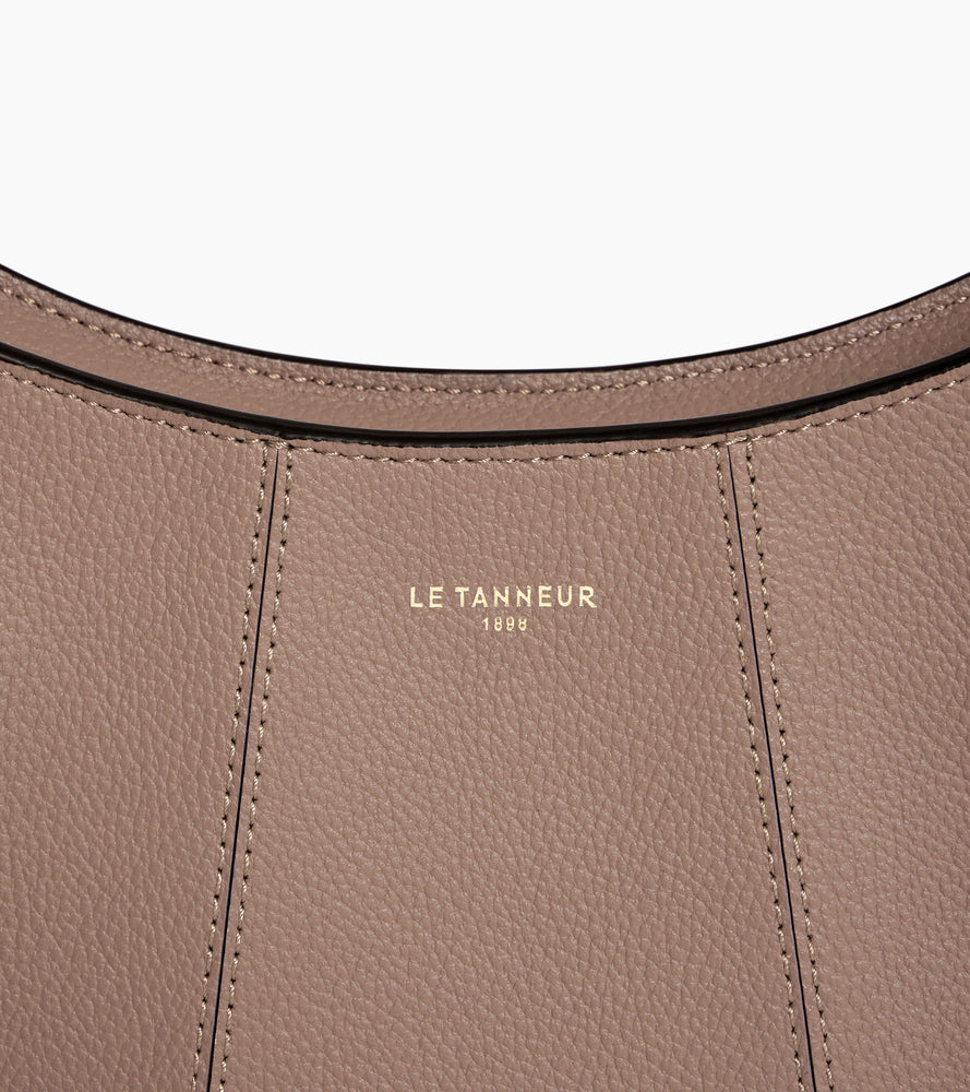 Kleine Halbmondtasche Juliette aus genarbtem Leder