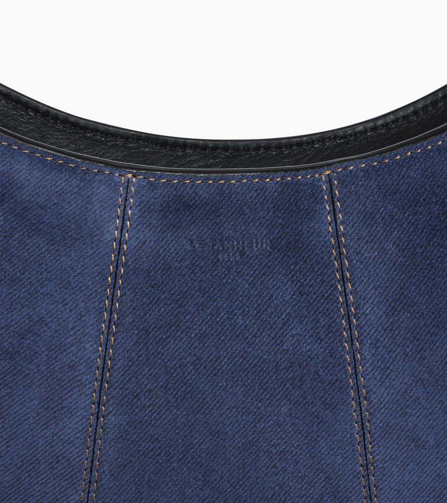 Kleine, halbmondförmige Tasche Juliette aus Wildleder in Denim-Optik